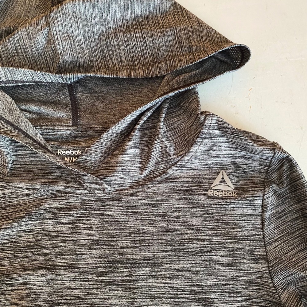 Reebok Women's Gray Space Dye Lightweight Performance Hoodie Thumbholes Medium